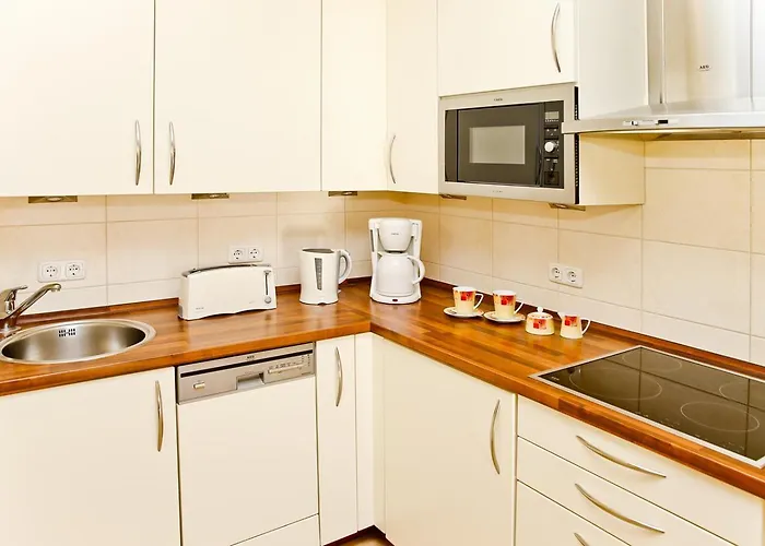 Apartment Strandkrone - 26-24 Kuehlungsborn